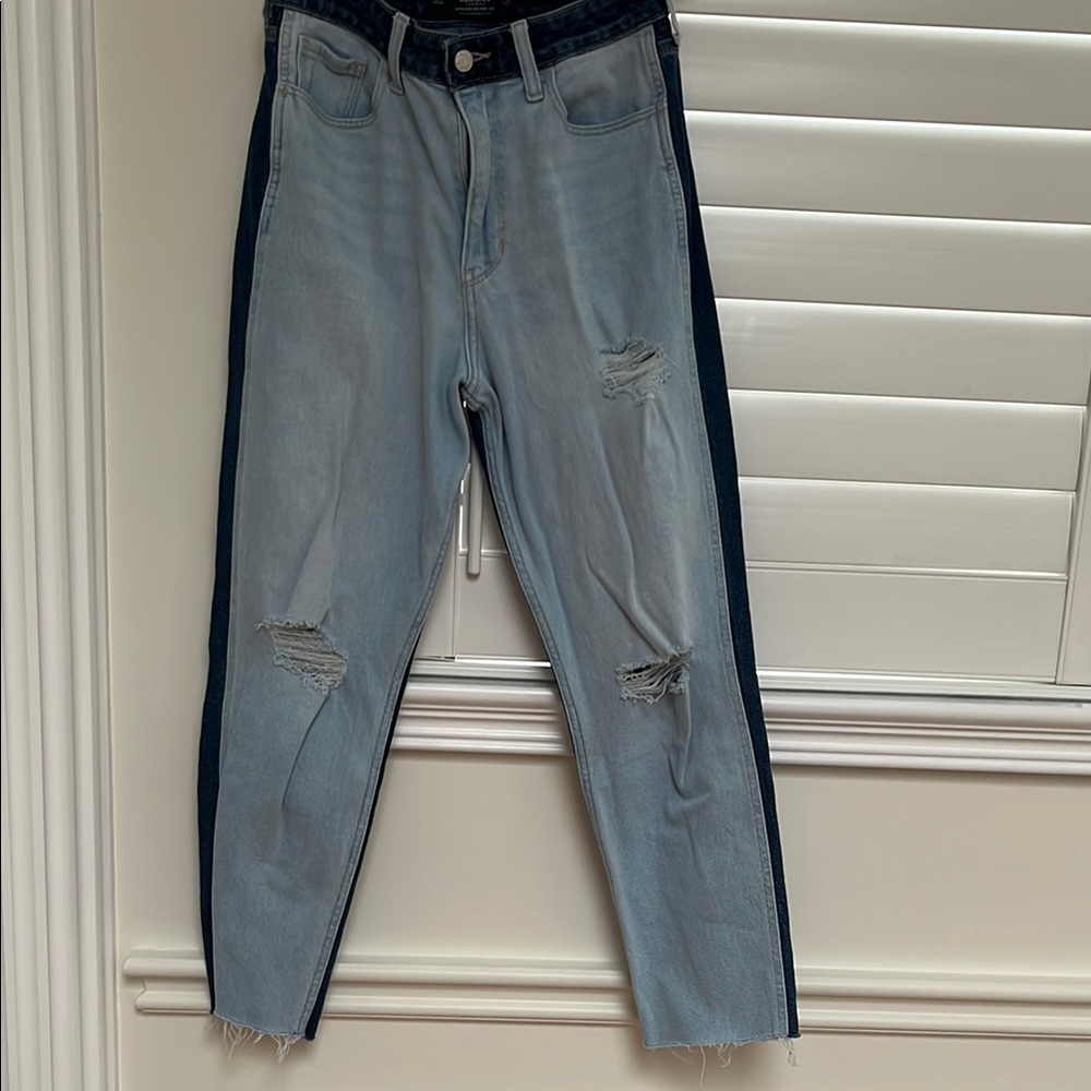 Hollister Blue Ankle Cropped Jeans with Sporty Accents - Picture 2 of 7